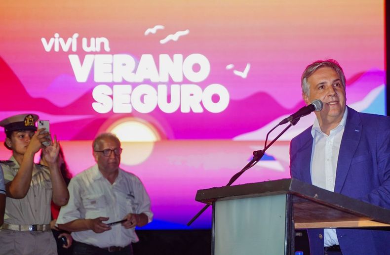 Martín Llaryora, en el lanzamiento del operativo Verano que impulsa la Provincia de Córdoba, en Santa Rosa de Calamuchita