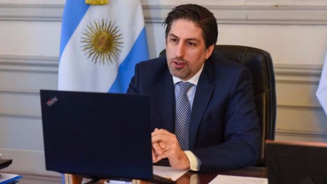 trotta califico de cinico a macri por sus criticas a la politica educativa