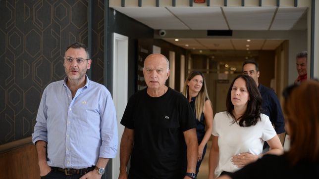 Adrián Urreli, Néstor Grindetti y Soledad Martínez, en La Plata.&nbsp;