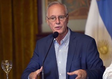 Ministro de Salud de Kicillof apuntó contra la Ciudad por los contagios
