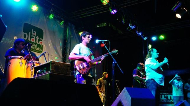 bruera, la cumbia y la plata