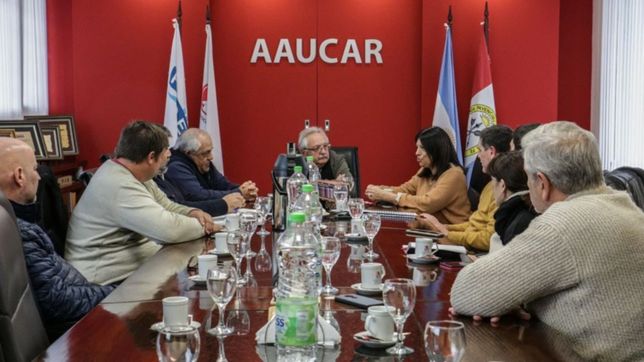 clara garcia: ?el gobierno debio prever la escasez de gasoil?