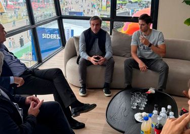 Guillermo Michel junto a Miguel Angel Pichetto durante una recorrida en Expoagro.