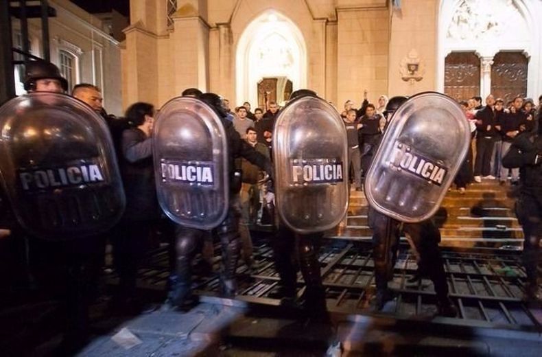 Mar del PLata Represion Encuentro Nacional de Mujeres