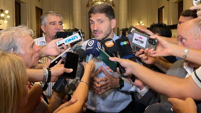 Captura de la cuenta de Twitter de Maximiliano Pullaro (@maxipullaro)