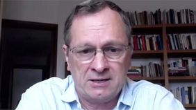 Alejandro Bustamante, el experto en agronegocios que busca frenar la concesión de la Hidrovía&nbsp;