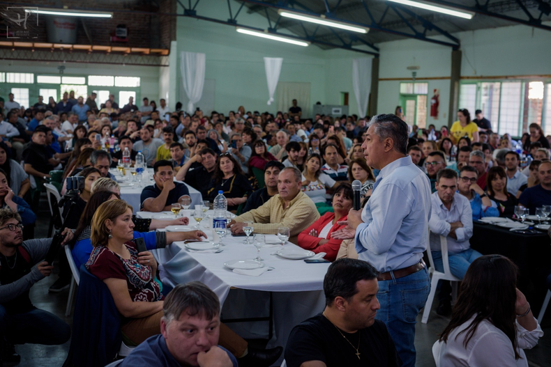 Rolando Figueroa baja un mensaje para el MPN en Cutral Co.