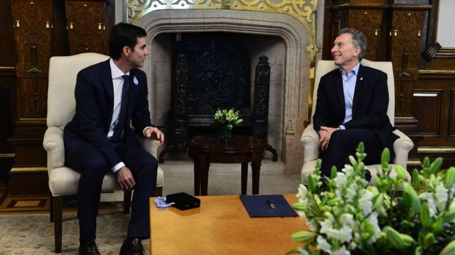 tarifas: urtubey le llevo a macri una rueda de auxilio para evitar el veto