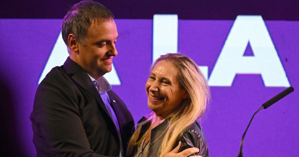 Karina Milei quiere que Manuel Adorni siga siendo vocero presidencial