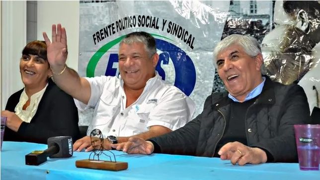 Hugo Moyano junto a su hija Karina Moyano y el titular del CET, Octavio Arguello.