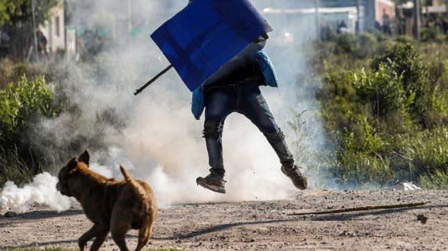 el plan anti guernica de intendentes pro: de la vigilancia al banco de tierras