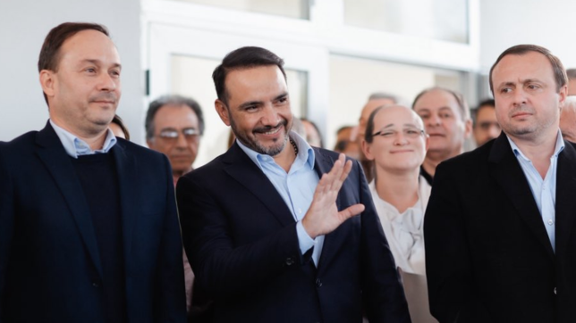 Juan Pablo Valdés lidera la intención de voto en Corrientes. ¿Puede consagrarse el domingo?