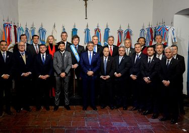 Javier Milei y 18 gobernadores, protagonistas del Pacto de Mayo de 2024.