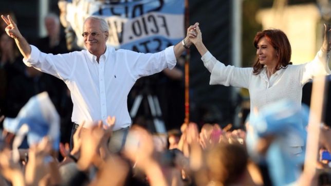 division bonaerense del trabajo: cfk al conurbano y taiana a remar el interior
