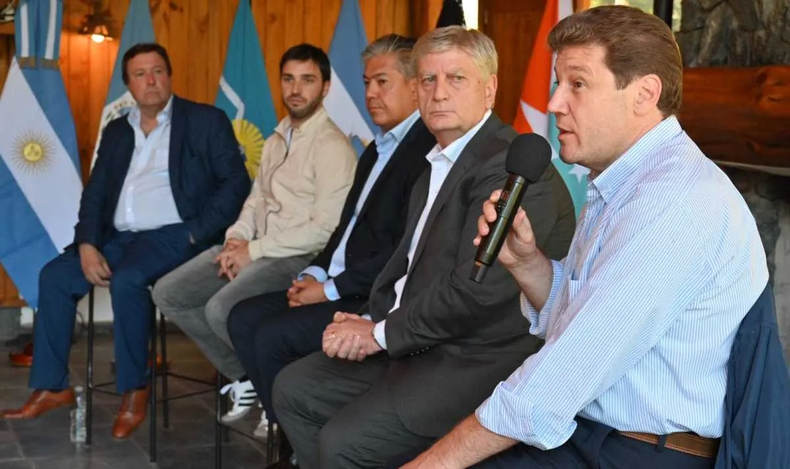 Gobernadores de la Patagonia amenazan al Gobierno