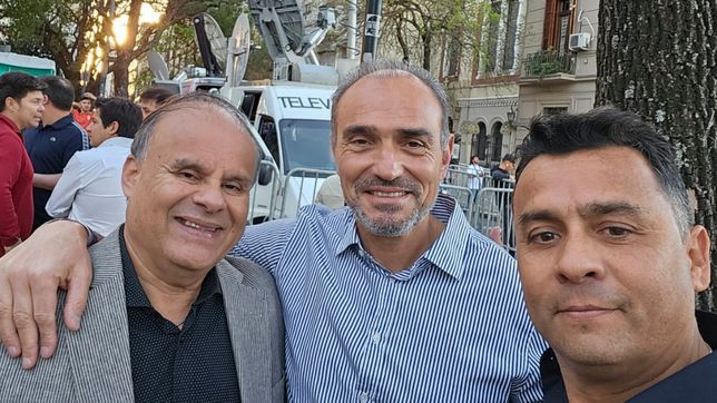 Roque Fleitas, presidente de LLA Entre Ríos, junto a Lule Menem y Andrés Laumann, primer candidato a diputado por la Alianza La Libertad Avanza. 
