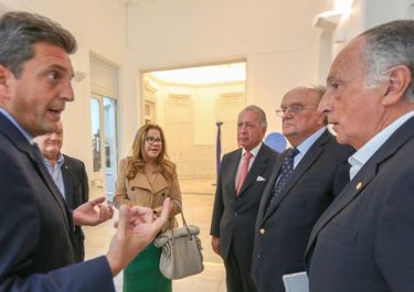 En plena crisis, los industriales se abren a una ronda con la oposición