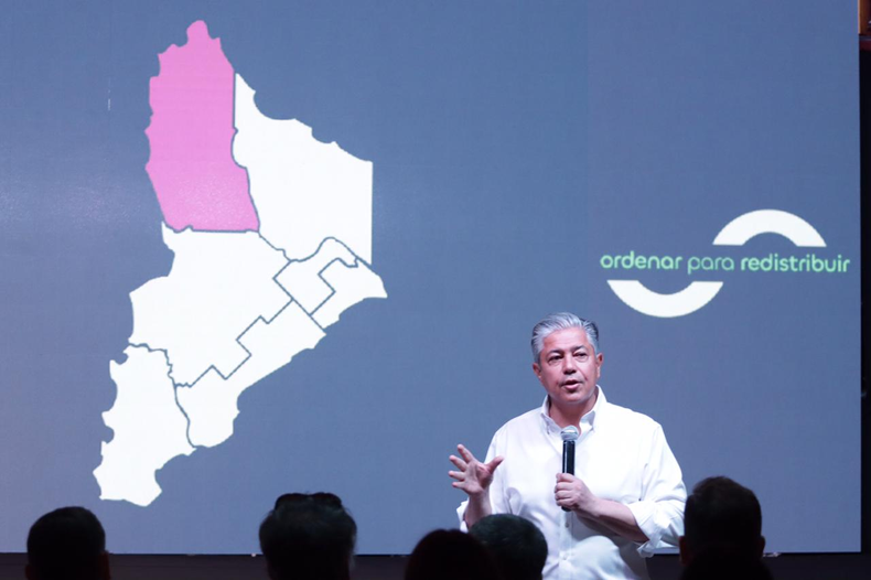 Rolando Figueroa, gobernador de Neuquén, va por el manejo de las rutas nacionales en la Patagonia.