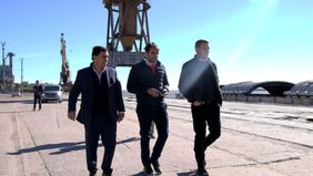 Crisis portuaria: consorcio polémico en San Nicolás y suspensiones en San Pedro