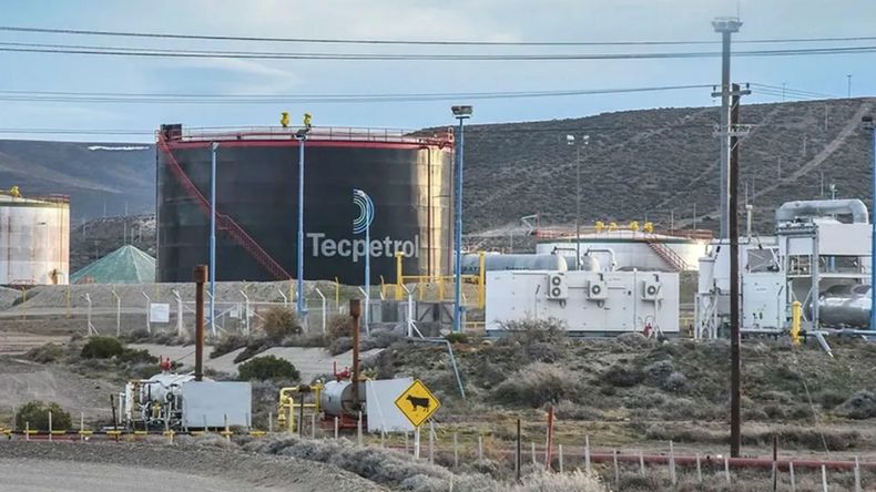 La industria hidrocarburífera de Chubut se reacomoda tras la salida de YPF y Tecpetrol.