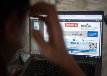 Toto Caputo posterga la quita de subsidios&nbsp;