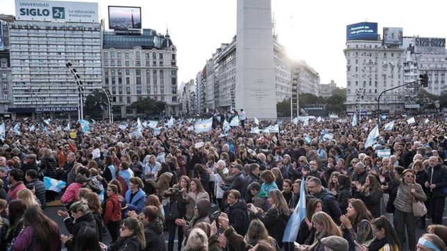 en fotos: la marcha emocional de macri para dar vuelta la eleccion en fotos: la marcha emocional de macri para dar vuelta la eleccion