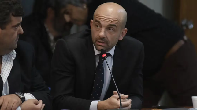 Toto Caputo echó a Franco Mogetta de la Secretaría de Transporte