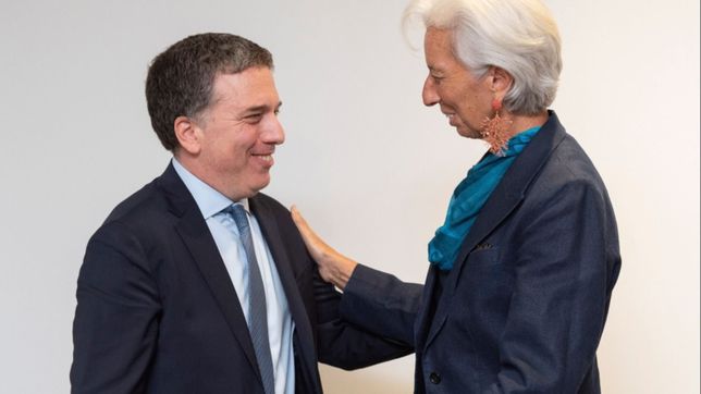 mientras se negocia con el fmi, estalla el debate: ¿hay que renegociar la deuda?