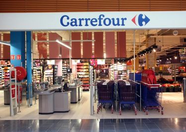 Los supermercados del interior, furiosos por el pacto Gobierno-Carrefour