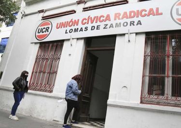Arde la interna radical en Lomas de Zamora