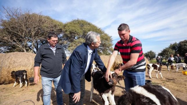 fernandez va por el voto esquivo en santa fe y vuelve a cordoba