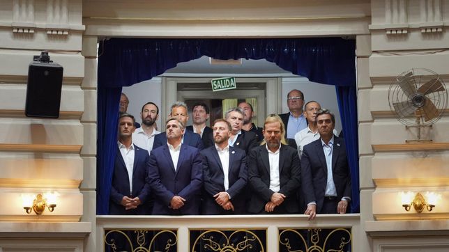 Federico Otermín,&nbsp;en el palco de intendentes del peronismo de la bonaerense.