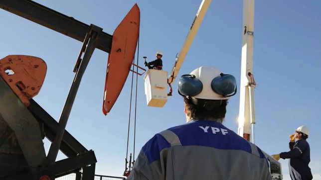 YPF pone en venta sus activos convencionales en la Patagonia y Mendoza.