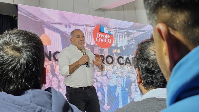 Luis Juez encabezó un acto del Frente Cívico con la lista de Javier Milei en Córdoba