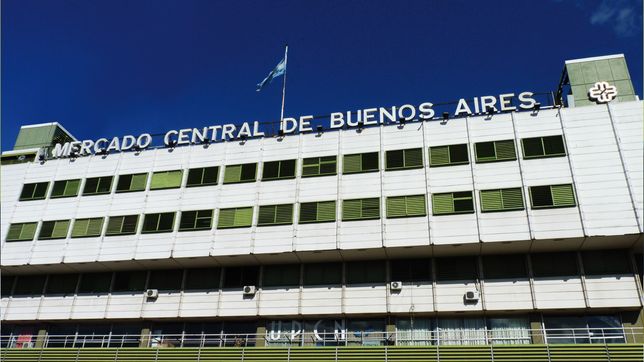 acorralado por la justicia, fabian miguelez presentaria la renuncia al mercado central