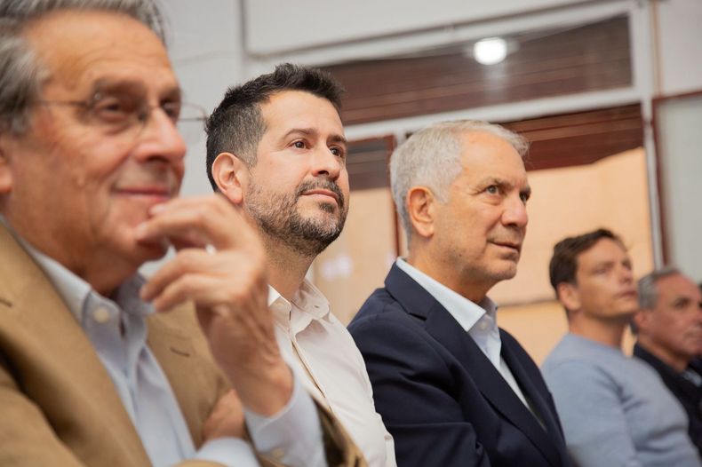 Julio Alak junto al presidente del Concejo Deliberante de La Plata, Marcelo Galland.