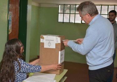 Bahía Blanca: Cambiemos se impone y aventaja al kirchnerismo por 30 puntos