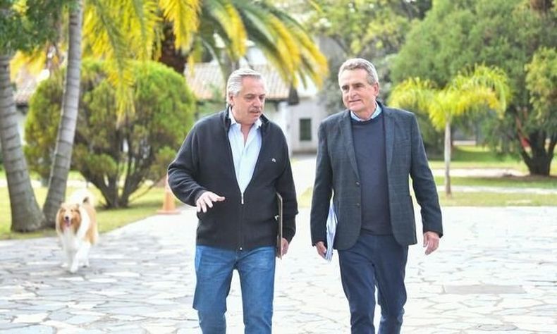 Alberto Fernández y Agustín Rossi. Alberto Fernández y Agustín Rossi.