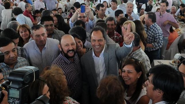 scioli festejo el dia del trabajador almorzando con insfran en formosa