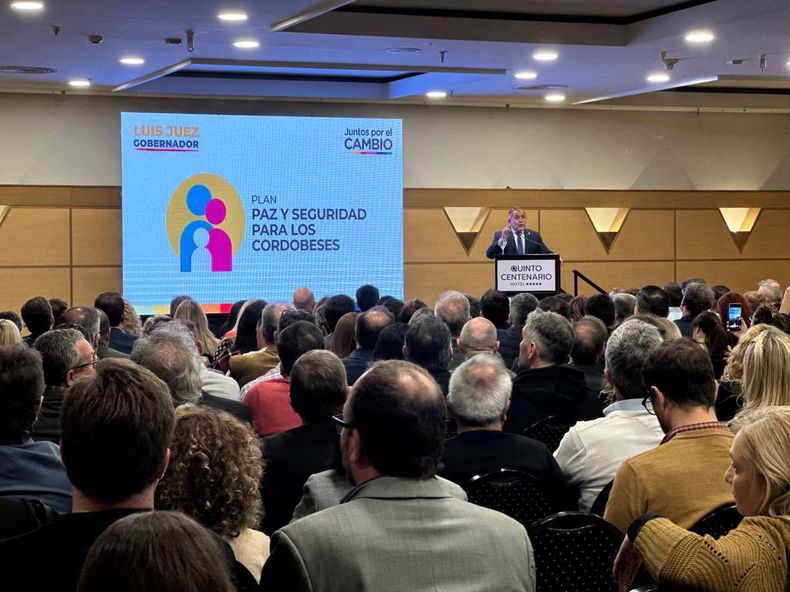 Luis Juez, en la presentación de propuestas de seguridad de Juntos por el Cambio.&nbsp;