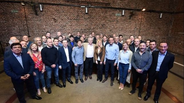 intendentes salen a bancar a fernandez por el recorte de recursos a larreta