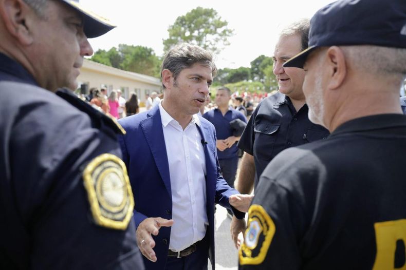 El gobernador Axel Kicillof y su ministro de Seguridad, Javier Alonso