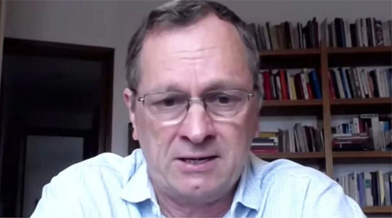Alejandro Bustamante, el experto en agronegocios que busca frenar la concesión de la Hidrovía&nbsp;