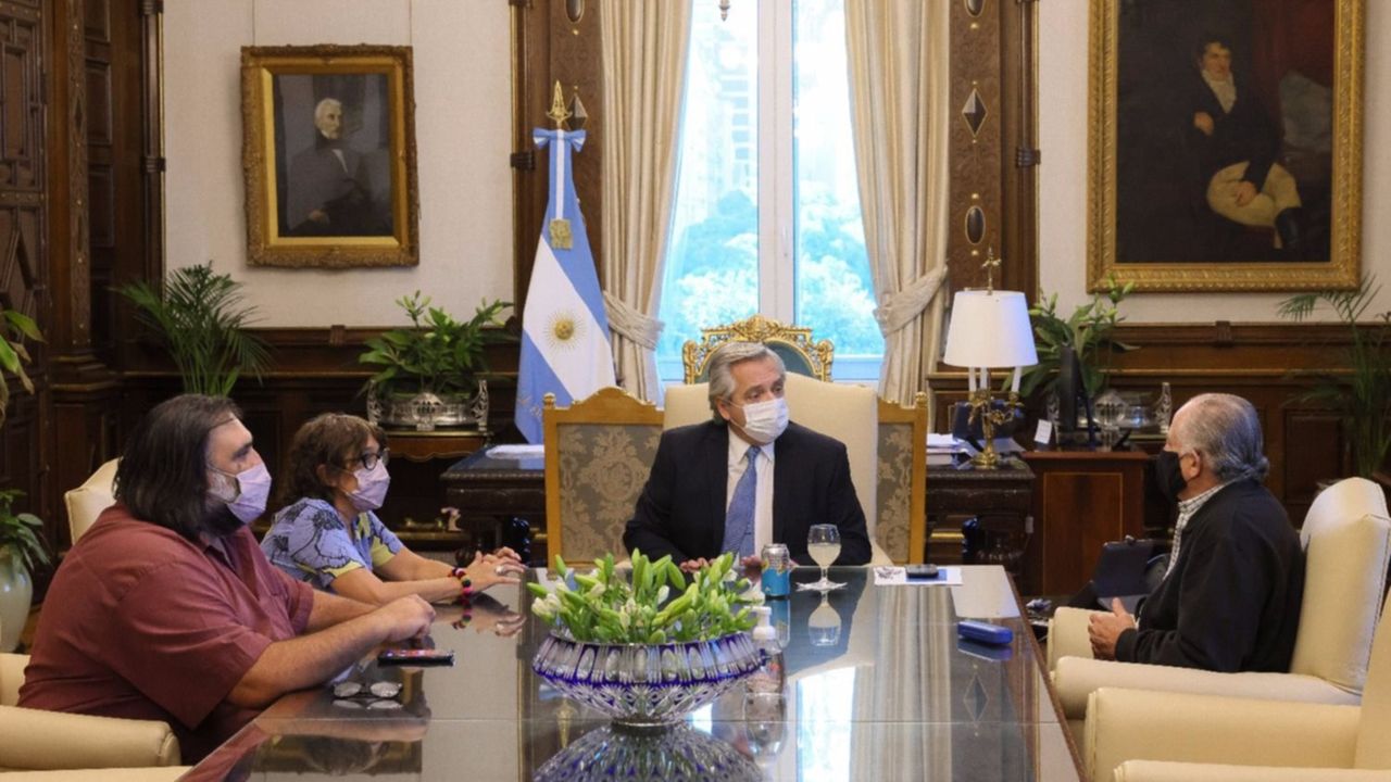 Los gremios docentes buscan que el salario supere la inflación