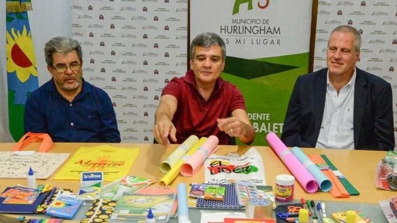 Zabaleta lanzó una canasta de útiles escolares con 30% de descuento