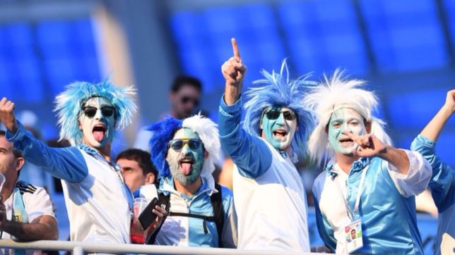 compras comunitarias y campings, el ajuste de la hinchada argentina