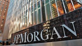 Toto Caputo aprovecha la visita del CEO del JP Morgan para sumar apoyo y cerrar el préstamo para pagar la deuda.&nbsp;