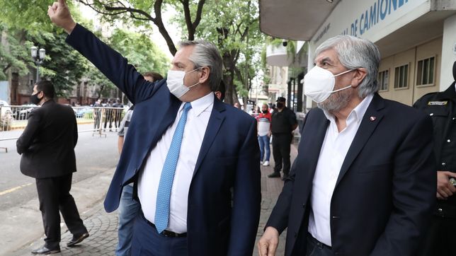 visita y elogios: nuevo gesto del presidente con hugo moyano