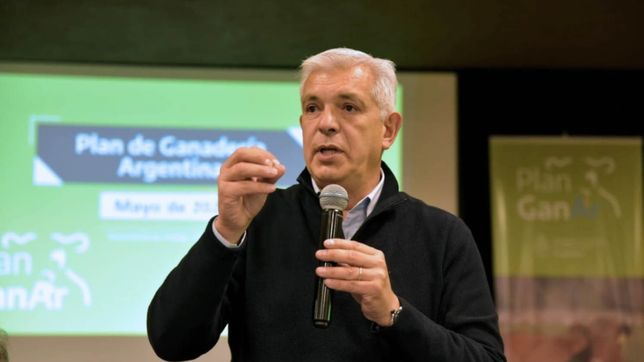 dominguez: el nuevo ministro hara las cosas mejor que yo