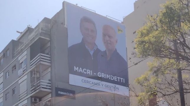 candidato no lanzado, en campana: macri tapiza el conurbano con carteleria